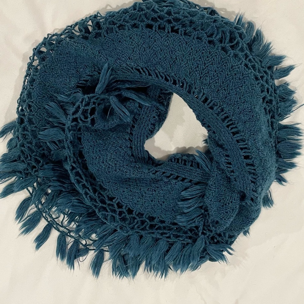 🎉🎉❤️❤️BUY THREE FOR ONLY $15!!!!🎉🎉❤️ BETSEYVILLE INFINITY SCARF
